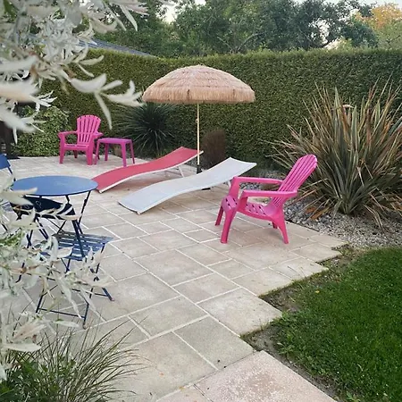 Maison Avec Piscine Et Sauna à Casa de Férias Viré