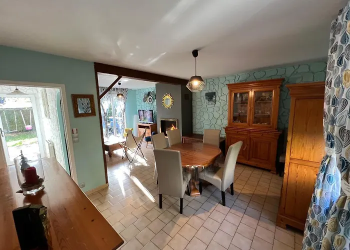 Maison Avec Piscine Et Sauna A Vire-Normandie