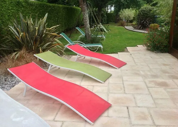 Maison Avec Piscine Et Sauna A *